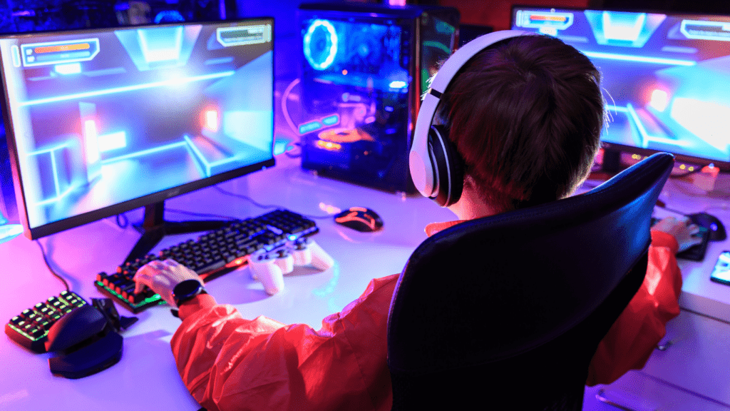 kid playing high resolution pc game